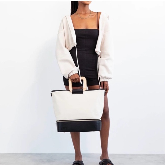 BEIS Black and Cream Resort Tote. VERY RARE!! - Picture 2 of 5